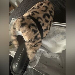 AZALEA WANG RAMIE LEOPARD MULE FLAT - 8